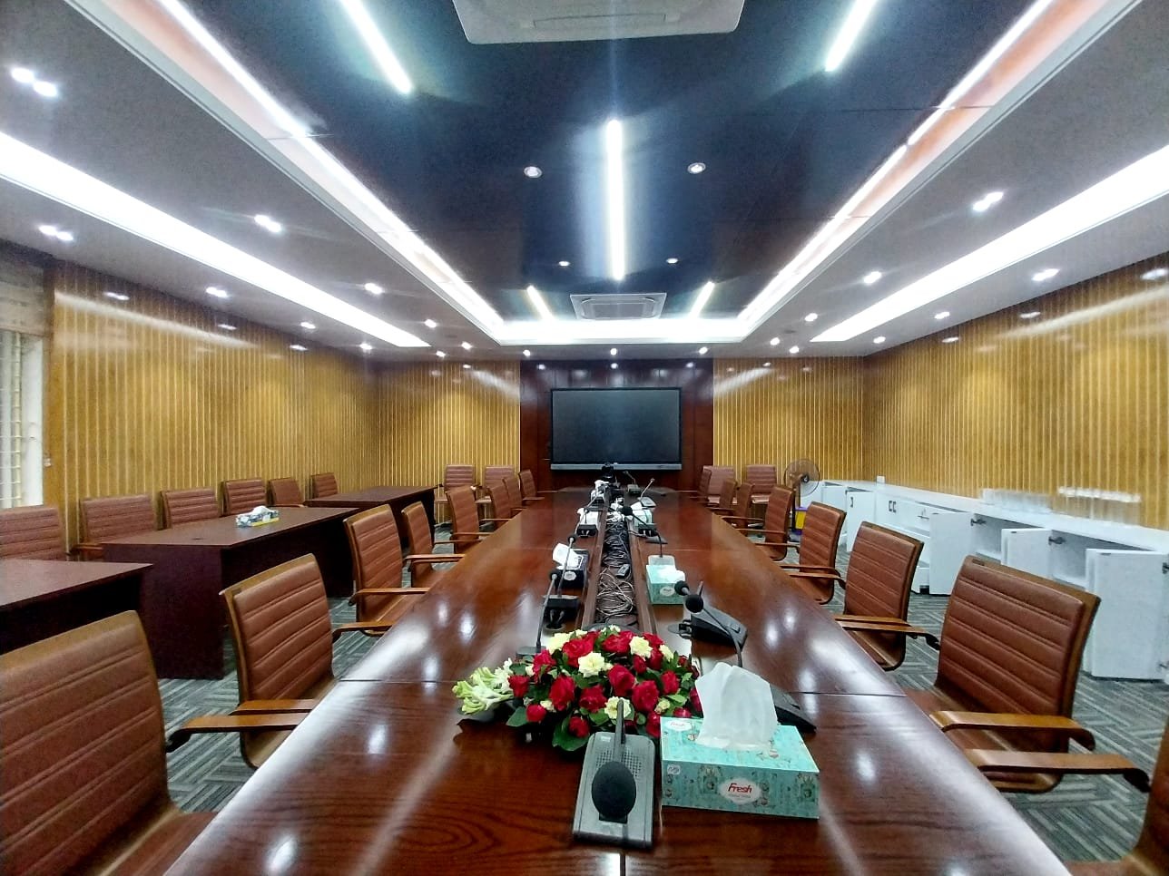 Conference Room Lighting & Interior Enhancement
